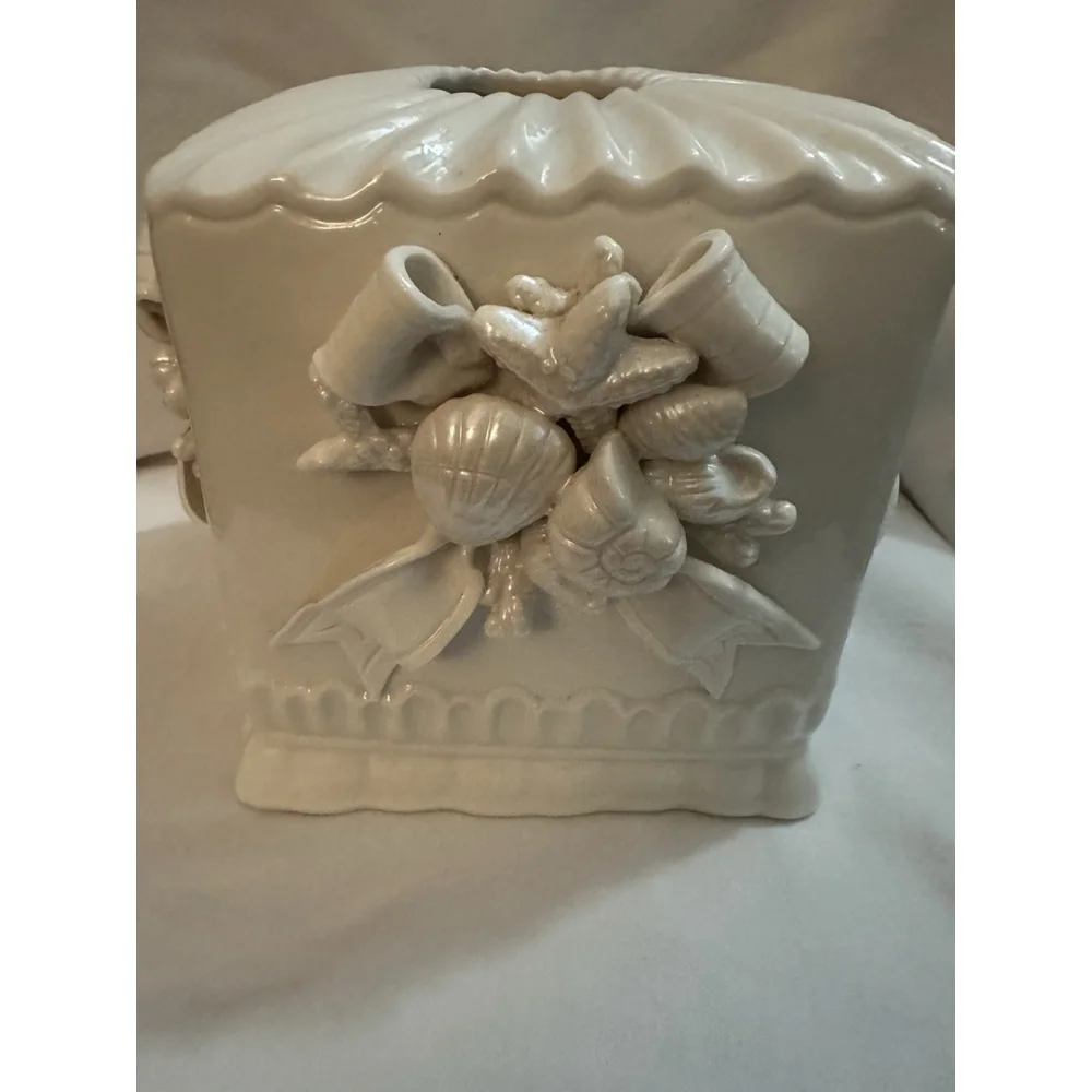 Vintage Coastal Seashell Tissue Box Holder Cover Ceramic Starfish Nautical
